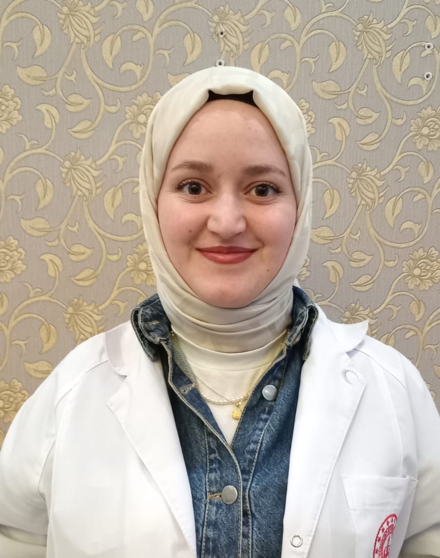 HELİN YILMAZ - İNGİLİZCE ÖĞRETMENİ