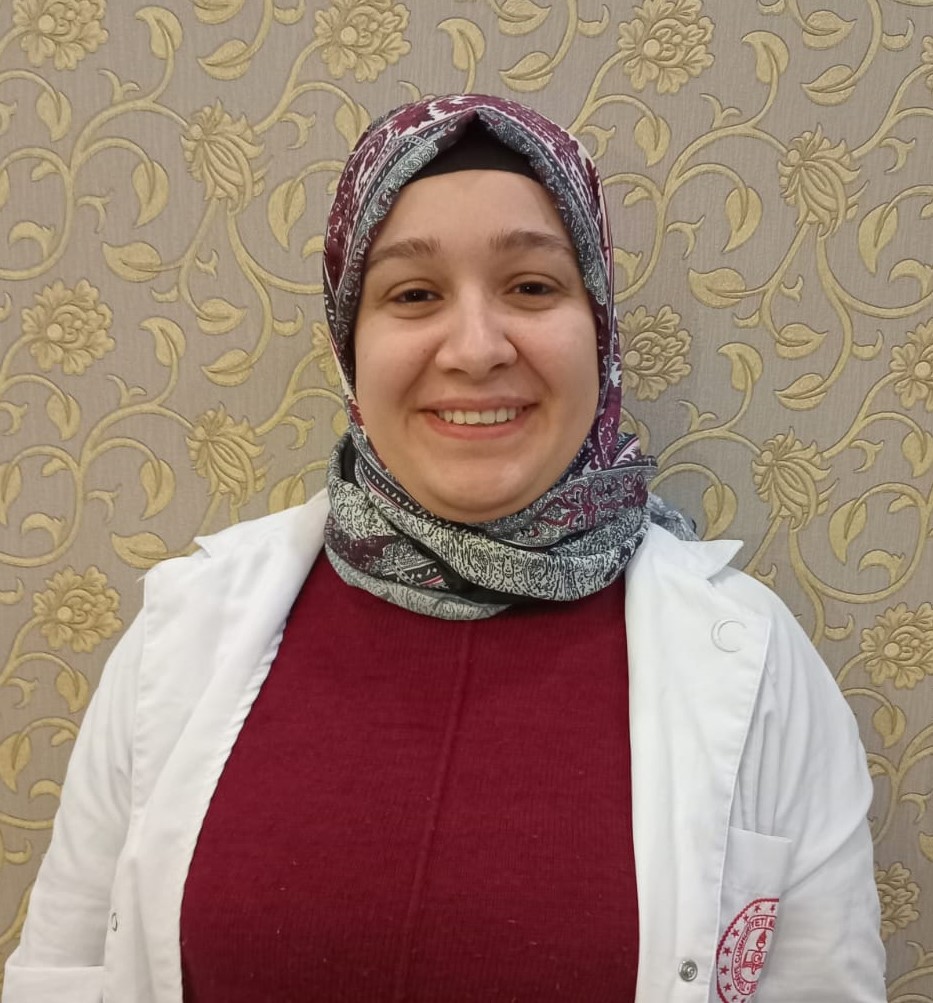 ŞEHNAZ ERDEN - FELSEFE ÖĞRETMENİ